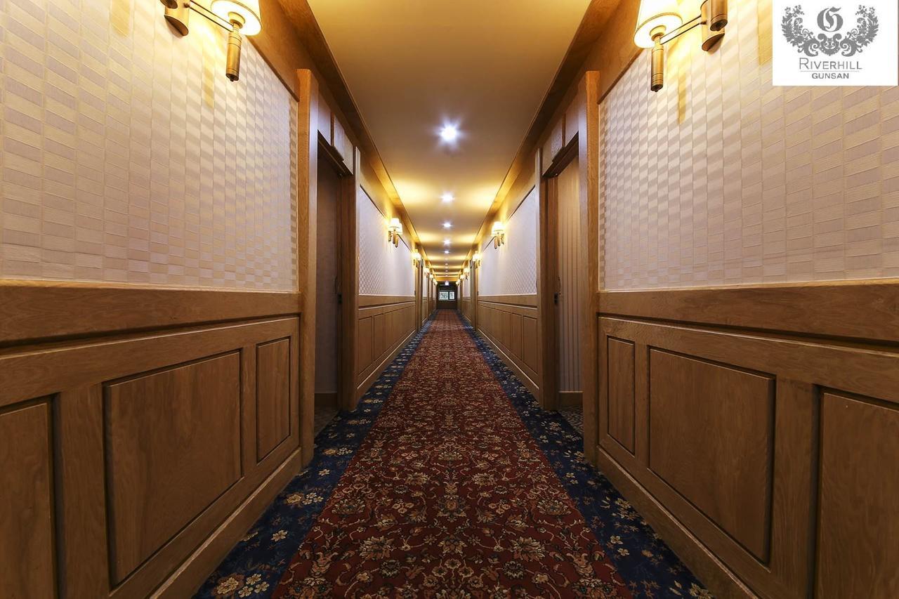 Gunsan River Hill Tourist Hotel Exterior foto